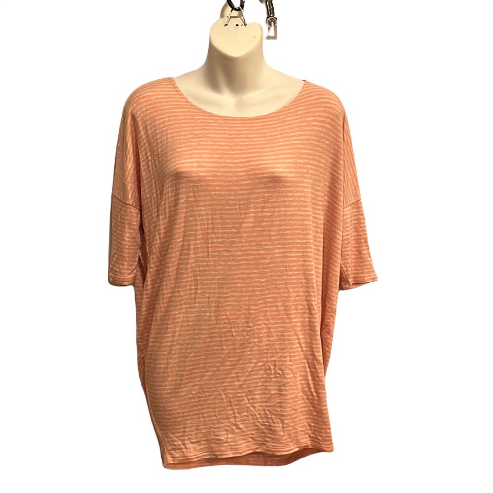 Agnes & Dora tunic tee. Short sleeve size small